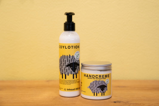 Pakketje met bodylotion en handcrème